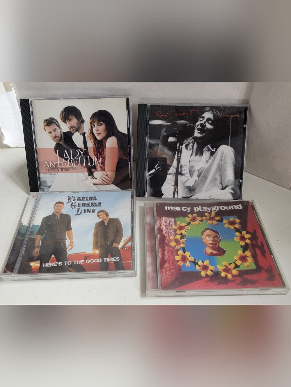 Assorted Music CDs - Picture 6 of 7